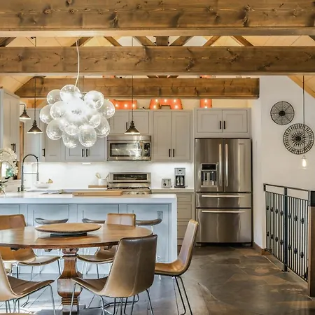 Timber Grove At Tahoe Park - Gorgeous 4Br Cabin - Tahoe Park Hoa, Pets Ok, Near Skiing